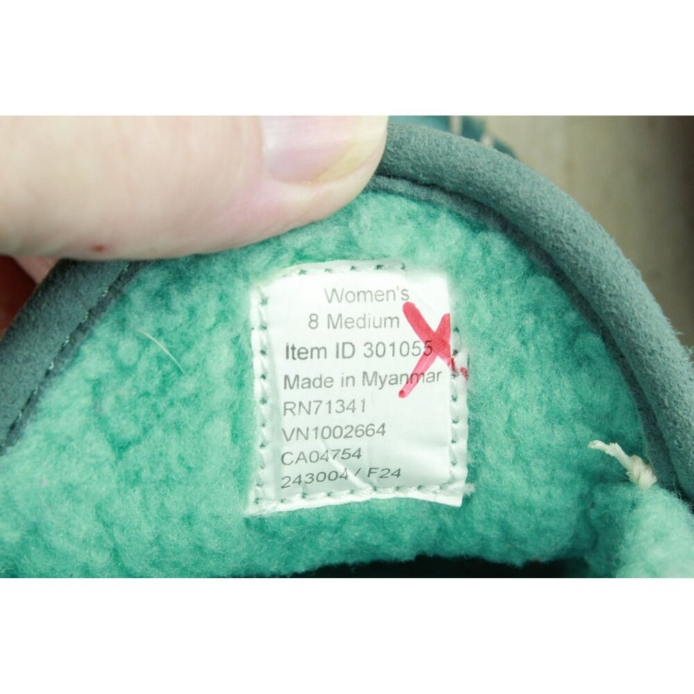LL Bean Green Suede Slip-On Fleece Lined Mountain Moccasin Slippers Size 8 M - Picture 8 of 9